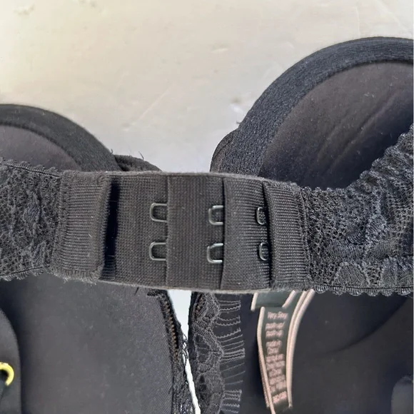 VICTORIAS SECRET VERY SEXY RING HARDWARE PUSH UP BRA SIZE 36C NWOT - Picture 7 of 16